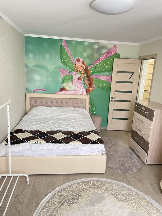 Продається затишна квартира з гаражом та підвалом,Центр міста