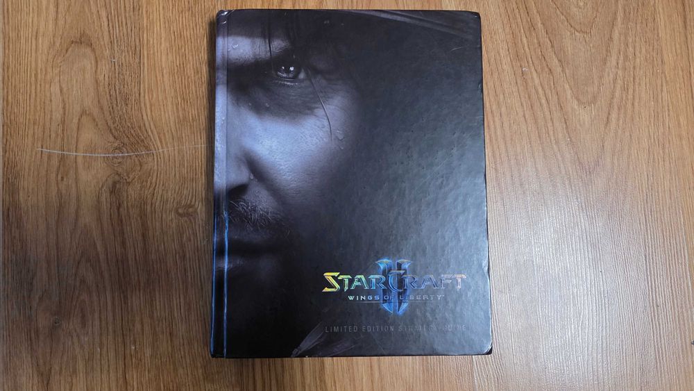 Poradnik do  Starcraft Wings of liberty strategy guide kolekcjonerski