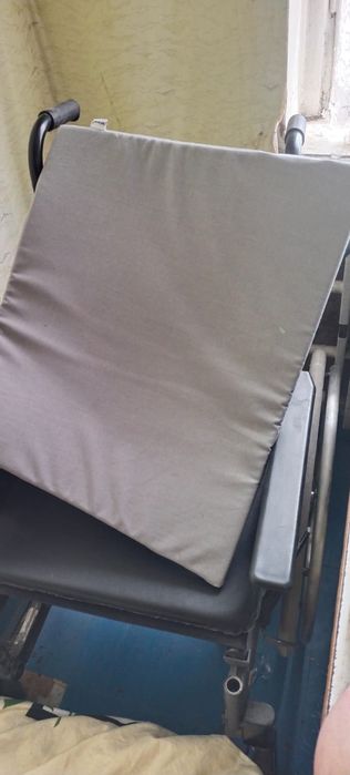 Продам інвалідне крисло