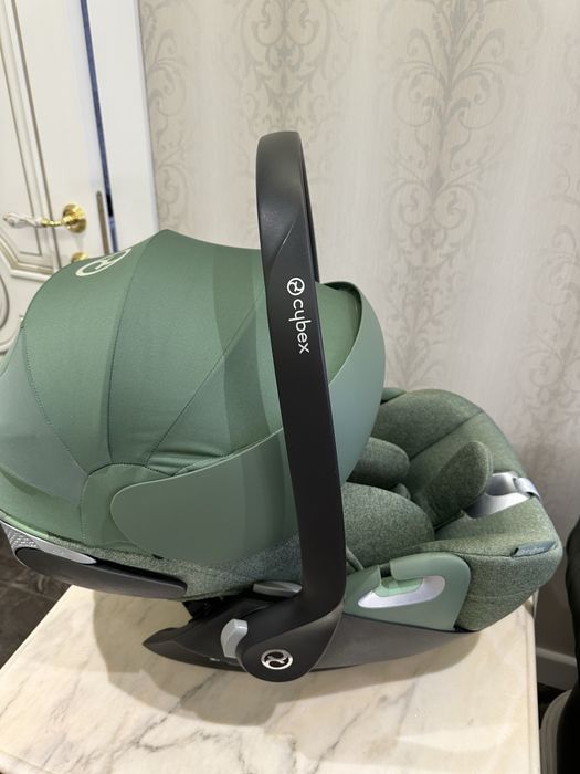 Автокрісло Cybex Clooud
