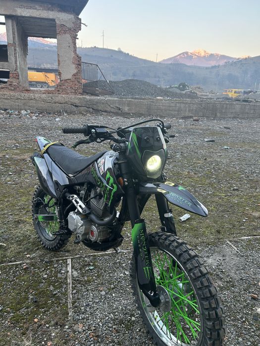 Продам спарта крос 200