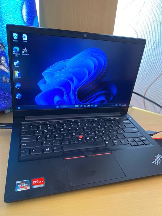 Ноутбук 14" Lenovo ThinkPad E14 G2 AMD Ryzen 5 4500U RAM 8GB SSD 256