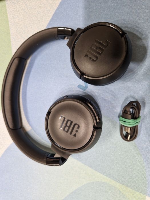 Słuchawki nauszne bezprzewodowe JBL Tune 520BT