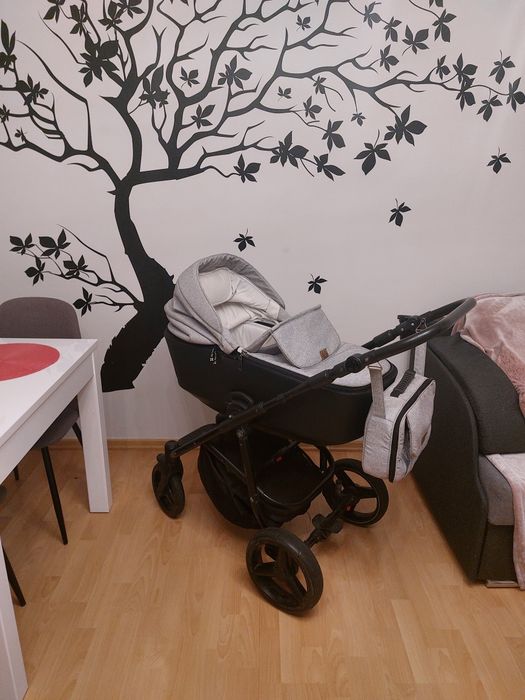 Wózek Adamex Reggio 2 w 1 gondola i spacerówka