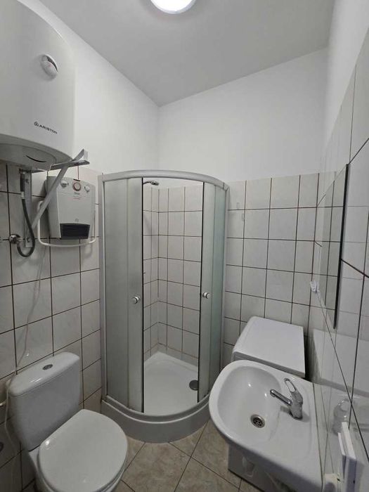 BEZPOŚREDNIO Winogrady ,Brak czynszu Administr, Internet-WiFi Gratis