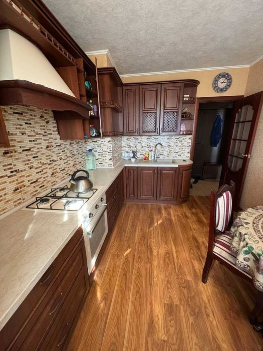 Продам 3 ком квартиру с гаражом и кладовкой. Можно по сертификату!