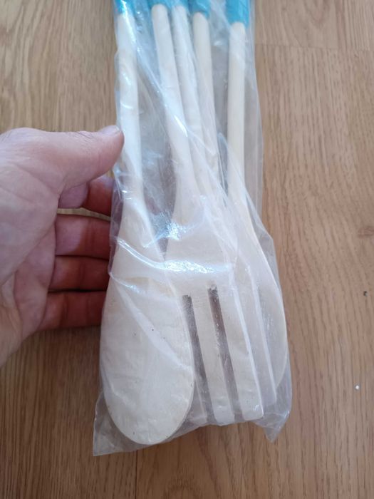 5 colheres de pau 1€, todas diferentes