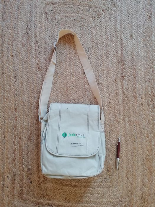 Bolsa / mala a tira colo