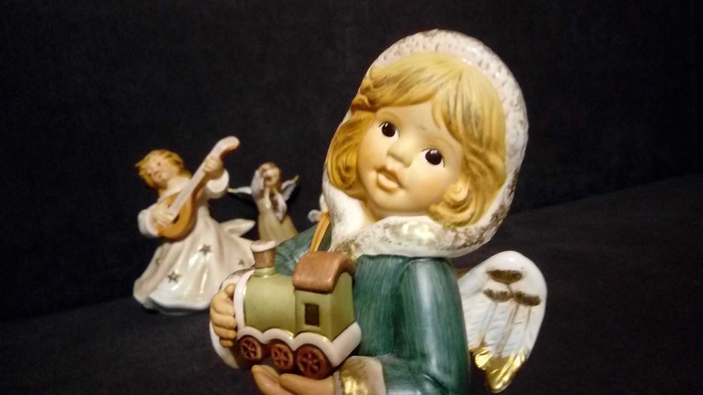 Porcelana,kolekcja,Goebel,figurka,aniołek,dziewczynka,duża