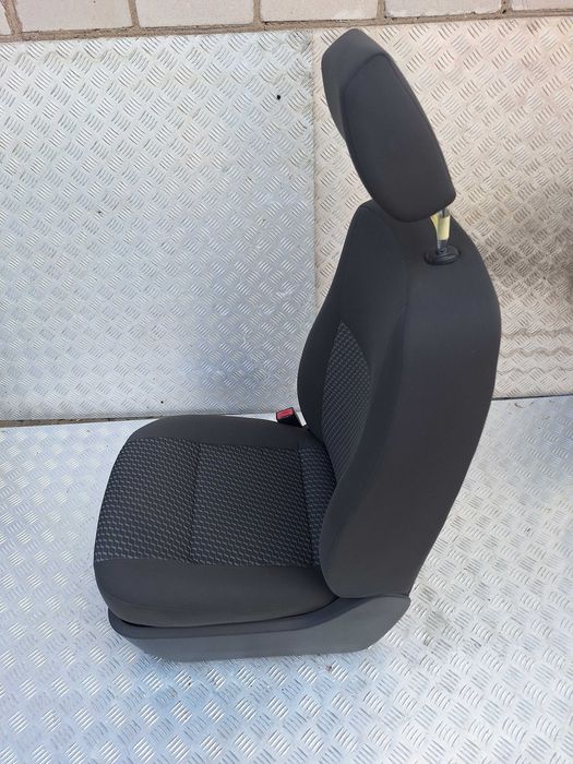 Fotel Lewy Przód Kierowcy Vw Transporter T5 LIFT FL T6 Caravelle