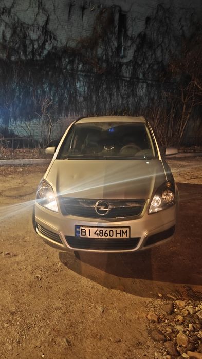 Авто від власника Опель Зафіра б