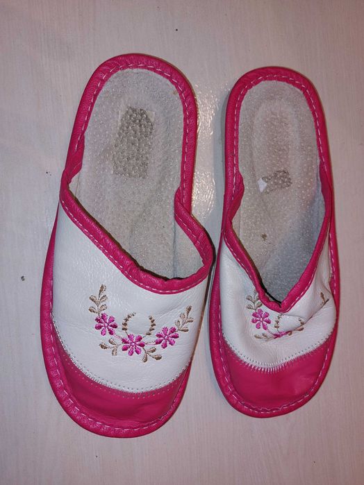 Buty rozmiar 30-31 kozaki laczki - 2 pary łącznie