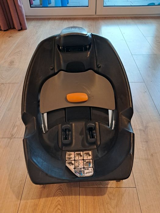 Fotelik samochodowy Cybex z bazą
