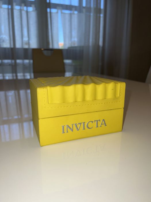 Relógio invicta novo