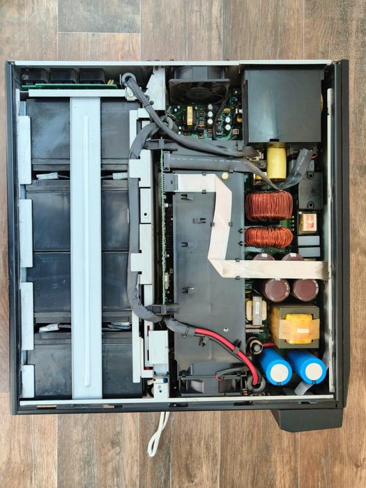 ДБЖ APC Smart-UPS On-Line2000