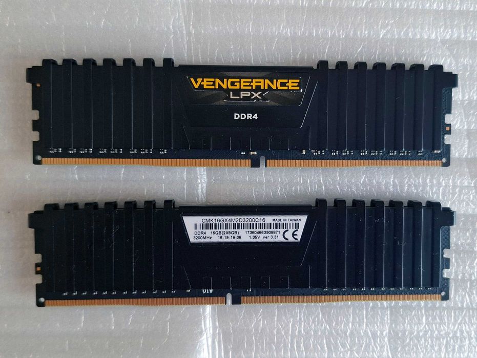 Pamięci Ram Corsair Vengeance DDR4 16GB (2x8GB) 3200MHz