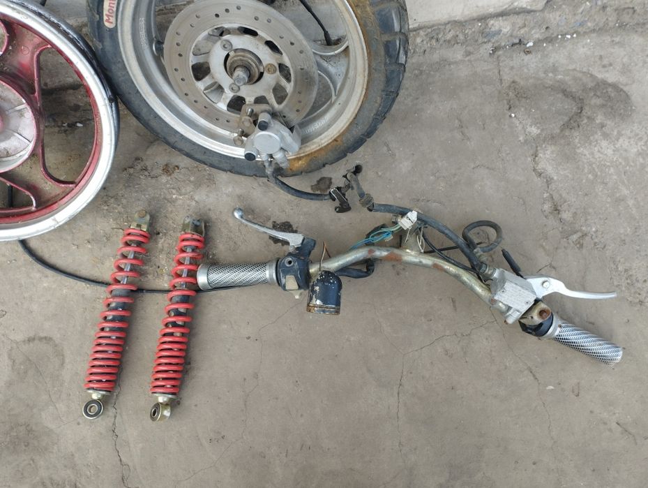 Запчасти для скутера