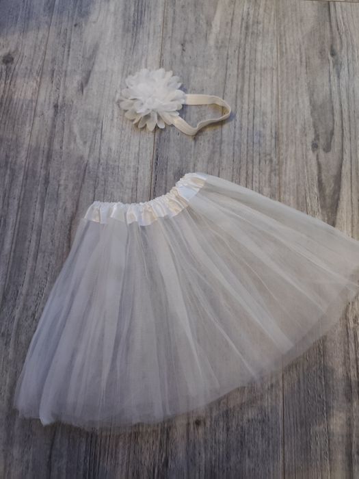 strój spódniczka i opaska 0-12 miesiecy