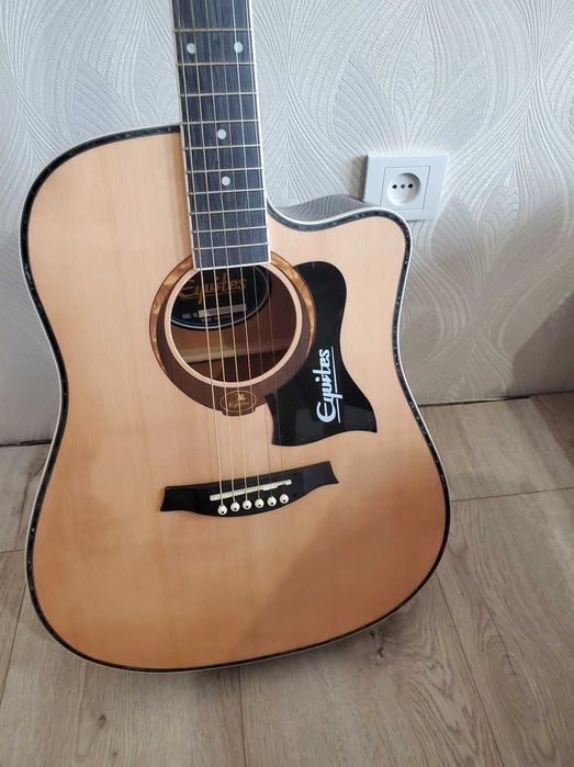 гитара полноразмерная 41 дюйм большая дека узкий гриф глянцевая