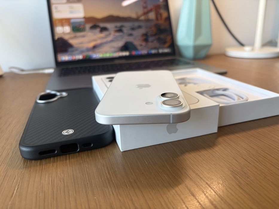 Iphone 17 Branco 256Gb