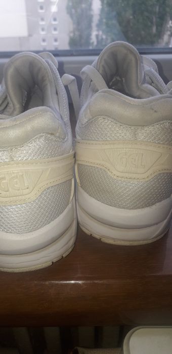 Кроссовки Asics 43.5