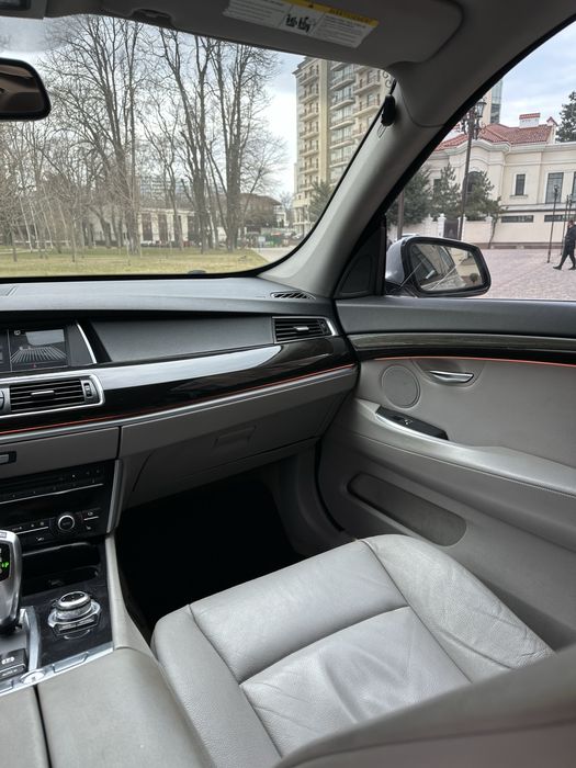 BMW GT 535 панорама, дотяжки дверей, без ключ