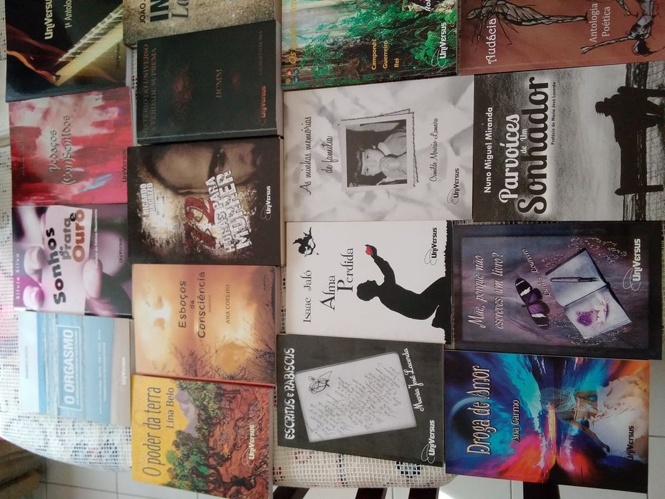 Lote 25 Livros UniVersus