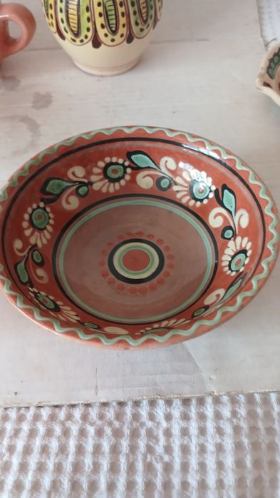 Косівська кераміка глечик. Васильківська керамика глечик з чашками.