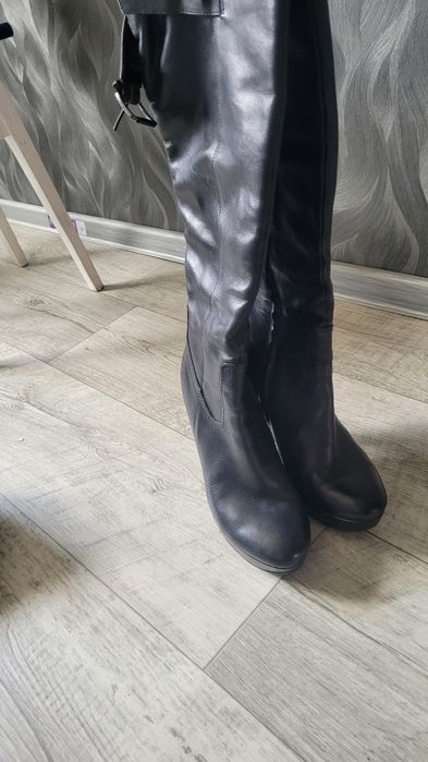 Продам осінні черевички