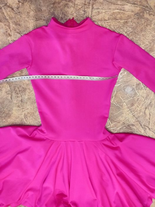 Платте для бальних танців, бейсік