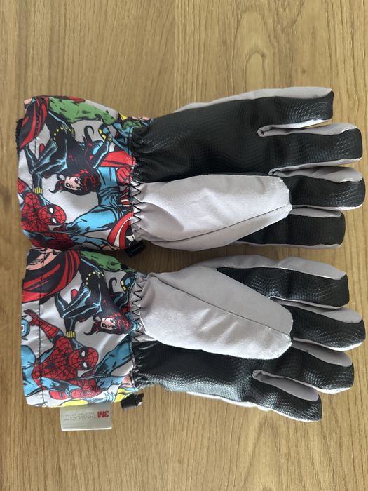 Nieprzemakalne rękawiczki 6 lat H&M 3M thinsulate Marvel