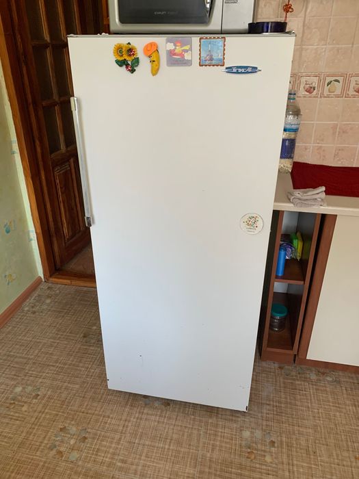 Холодильник б/у безкоштовно