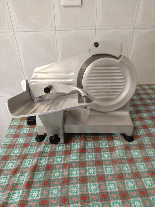 Fiambreira para vender