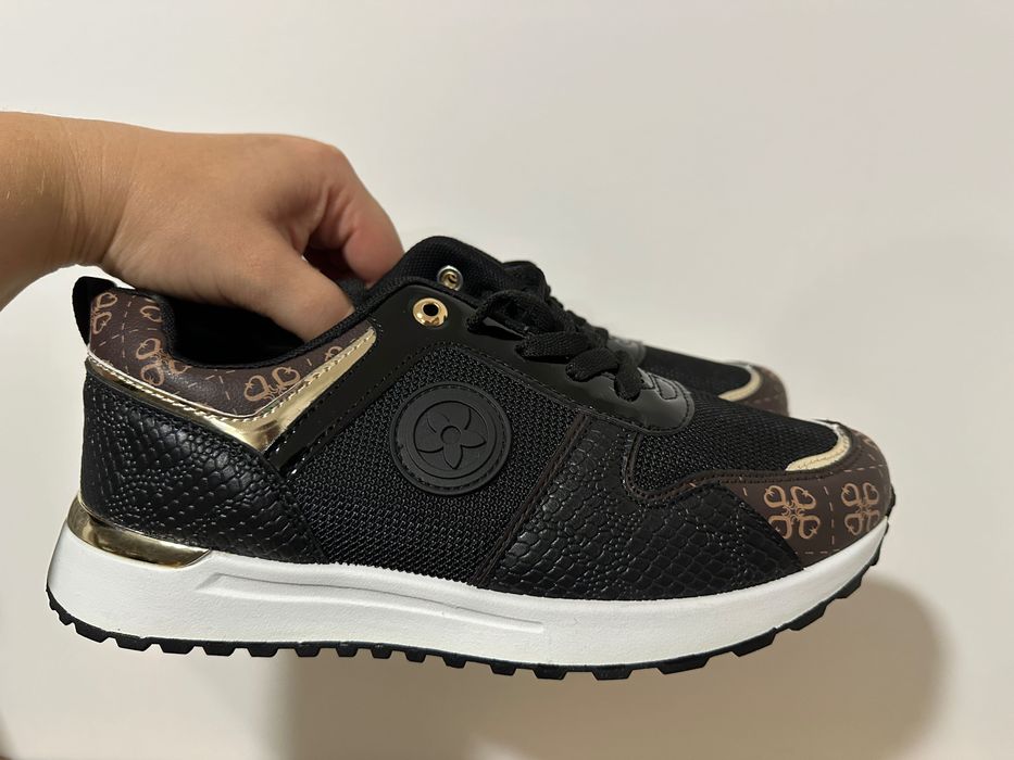 Sapatilhas Preto / Castanho / Dourado Novas 39