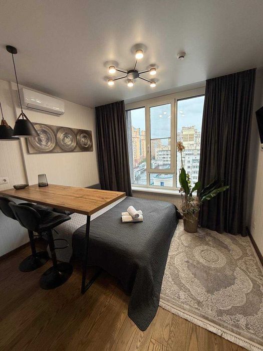 Квартира в сучасному ЖК біля метро Академмістечко