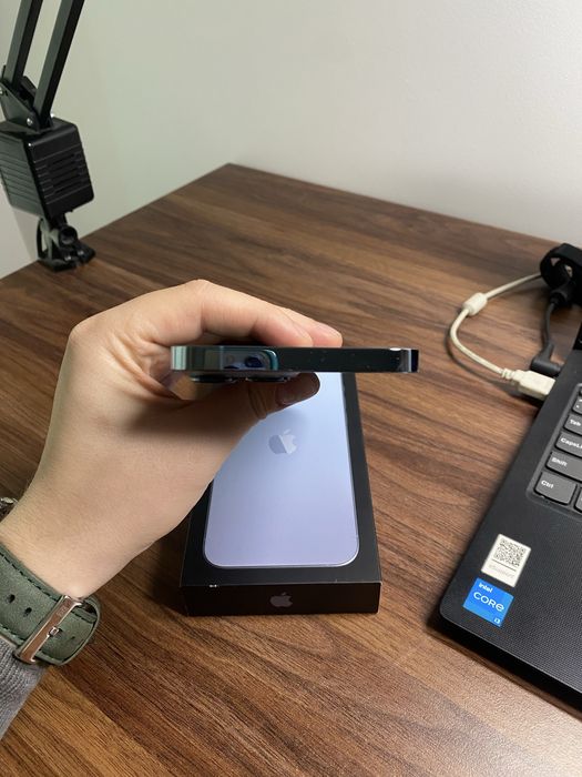 Продам айфон 13 про макс 256гб