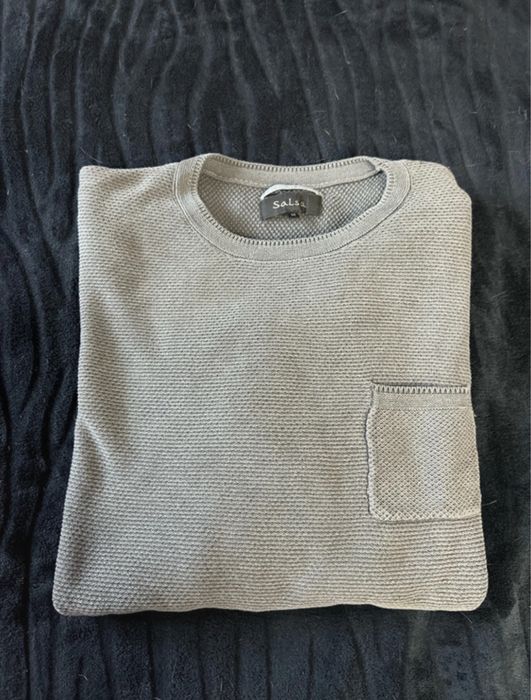 Polo cinzento da Salsa