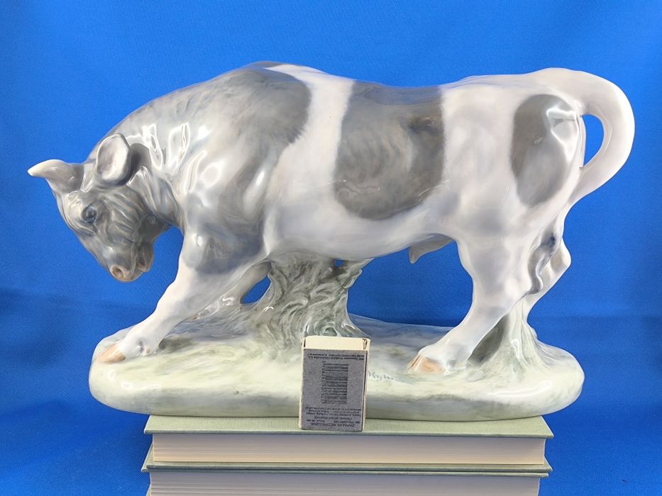 Byk buchaj Royal Copenhagen #porcelana #ozdoba #dekoracja