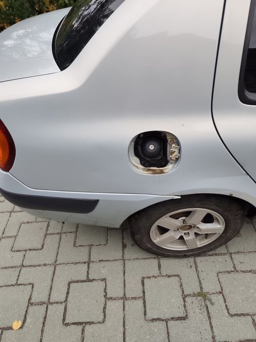 Renault Clio Symbol 2004