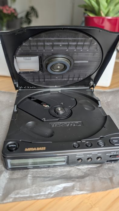 Sony Discman D-99 новий.