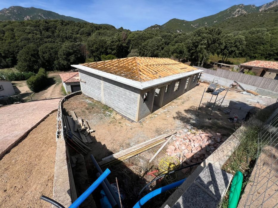 Trolha em comtruçao e remodelaçao a max de 30 anos