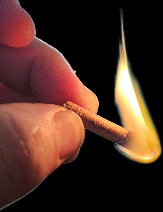 Pellet pelet sosnowy jasny certyfikowany POLSKI dostępny od ręki