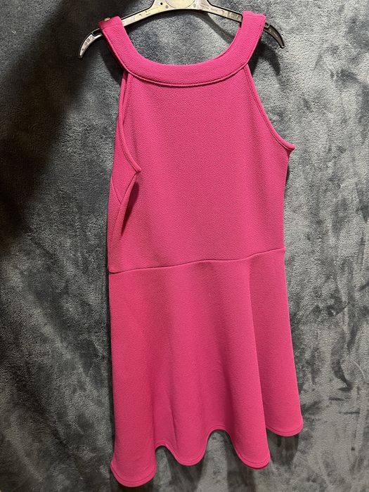 Плаття на дівчинку 10-12років ,нове, колір фуксія