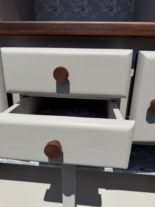 Kredens -komoda drewniana