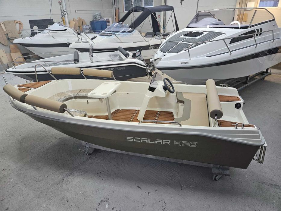 Łódź motorowa SCALAR 450