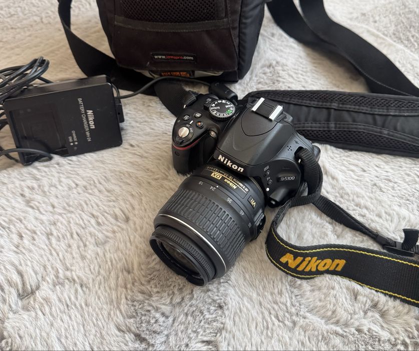 Фотоопарат NIKON D5100