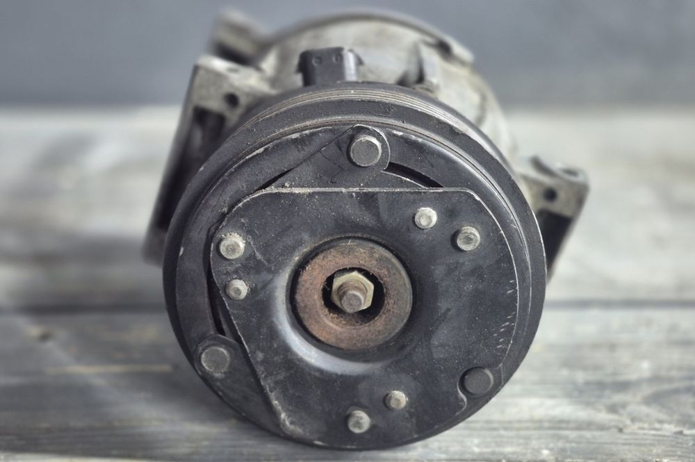 Компресор кондиціонера 1.5 1.9 1.8 2.0 2.2 2.5 2.3 Renault Nissan Opel