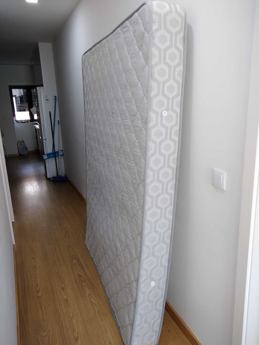 Colchão ortopédico pouquíssimo uso