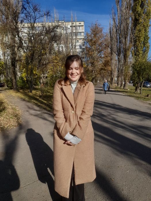 Продам пальто зимове жіноче 46 розмір, утеплене