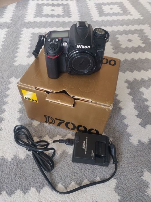 #4877美品♪☆Wi-Fi付＆ショット数5647回!☆ Nikon D7000 4877美品♪☆Wi-Fi付＆ショット数5647回!☆ Nikon D7000 【公式通販】